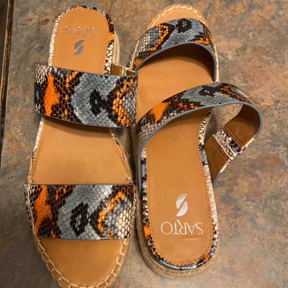 Sarto by Franco Sarto Cappy Platform Slide Leather Sandal - W11